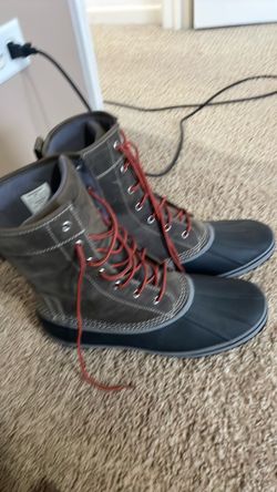 Snow boots
