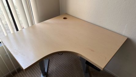 Electric Sit & Stand Desk