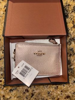 Coach Skinny Mini ID Case Credit Card Holder W/Key Chain. With box