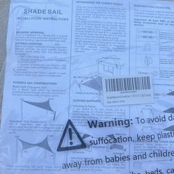 Triangular shade sail
