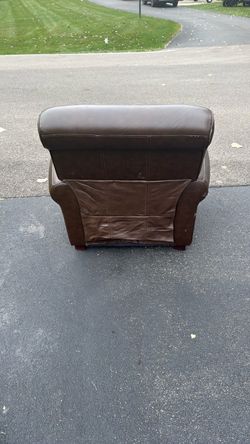 Free leather recliner