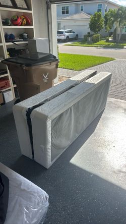 Queen size bed box spring