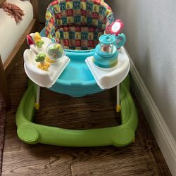 Disney Baby Winnie the Pooh Toys Walker, Baby Walker with Wheels, Music & Lights, Bees Knees