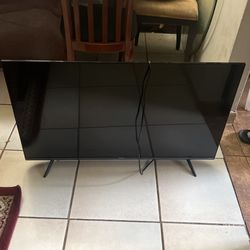 Hisense Tv 43 Inches Like New