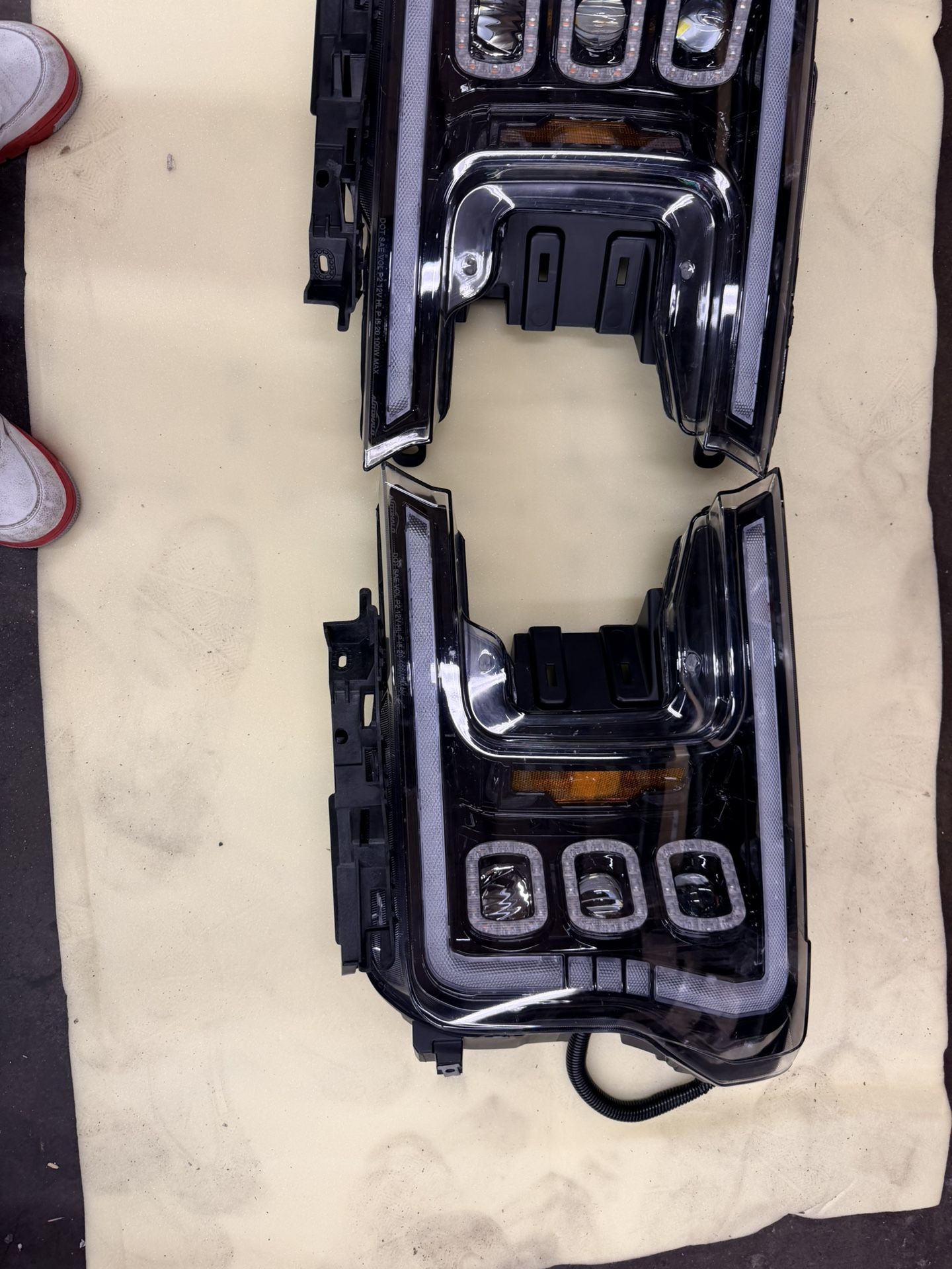 ford f-150 head lights