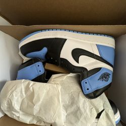 Air Jordan 1 Unc Toe 