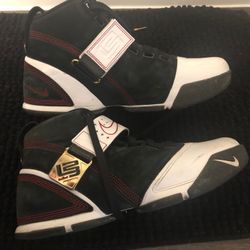 Sneakers Men’s Size 9.- Nike Zoom LeBron 5 Fearless