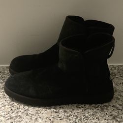 UGG ANKLE BOOTS (WOMEN’S US 10/BLACK)