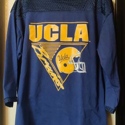 Super Rare Old Vintage 1988 UCLA BRUINS Double Layer Single Stitch With Jersey Material Overlay T-shirt Size Large Perfect Condition