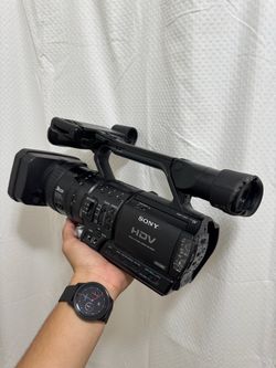 Sony HVR-Z1U professional HDV camcorder.