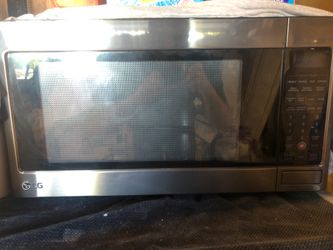 Brand new LG microwave barely used