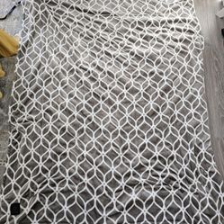 New, never used 50 x 60 washable, self heating, soft flannel blanket with 6 levels of heat and 10 hr timer.