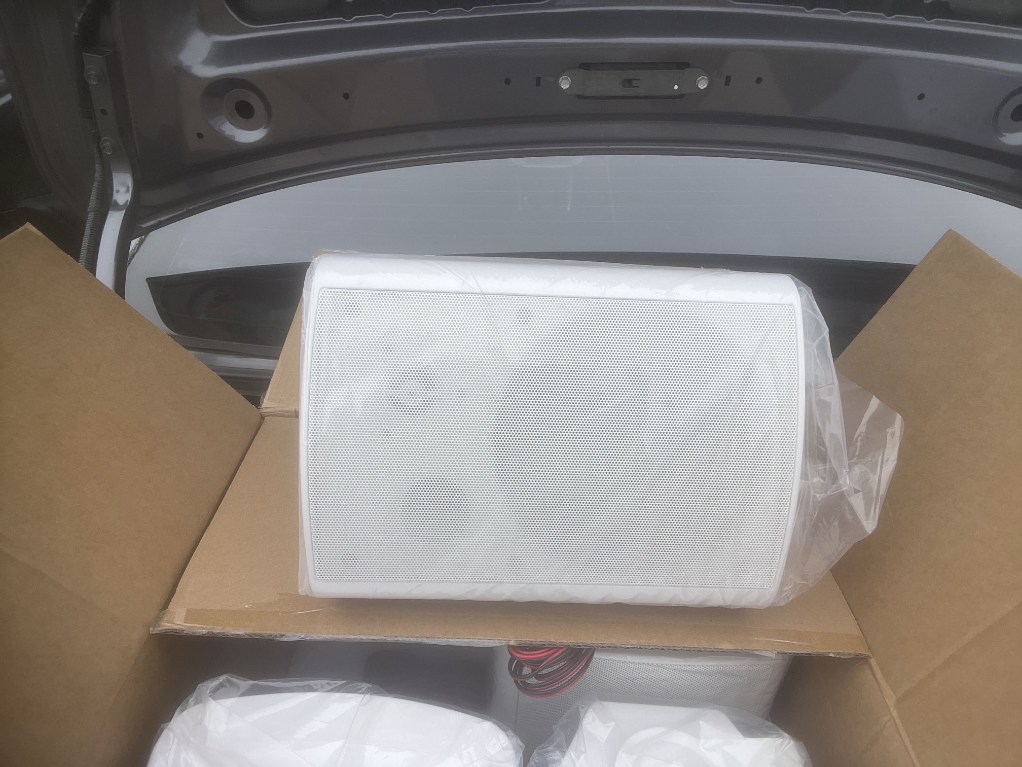 800w 6.5” Outdoor Bluetooth Speakers