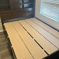 Wood Queen Bed With Built In Drawers