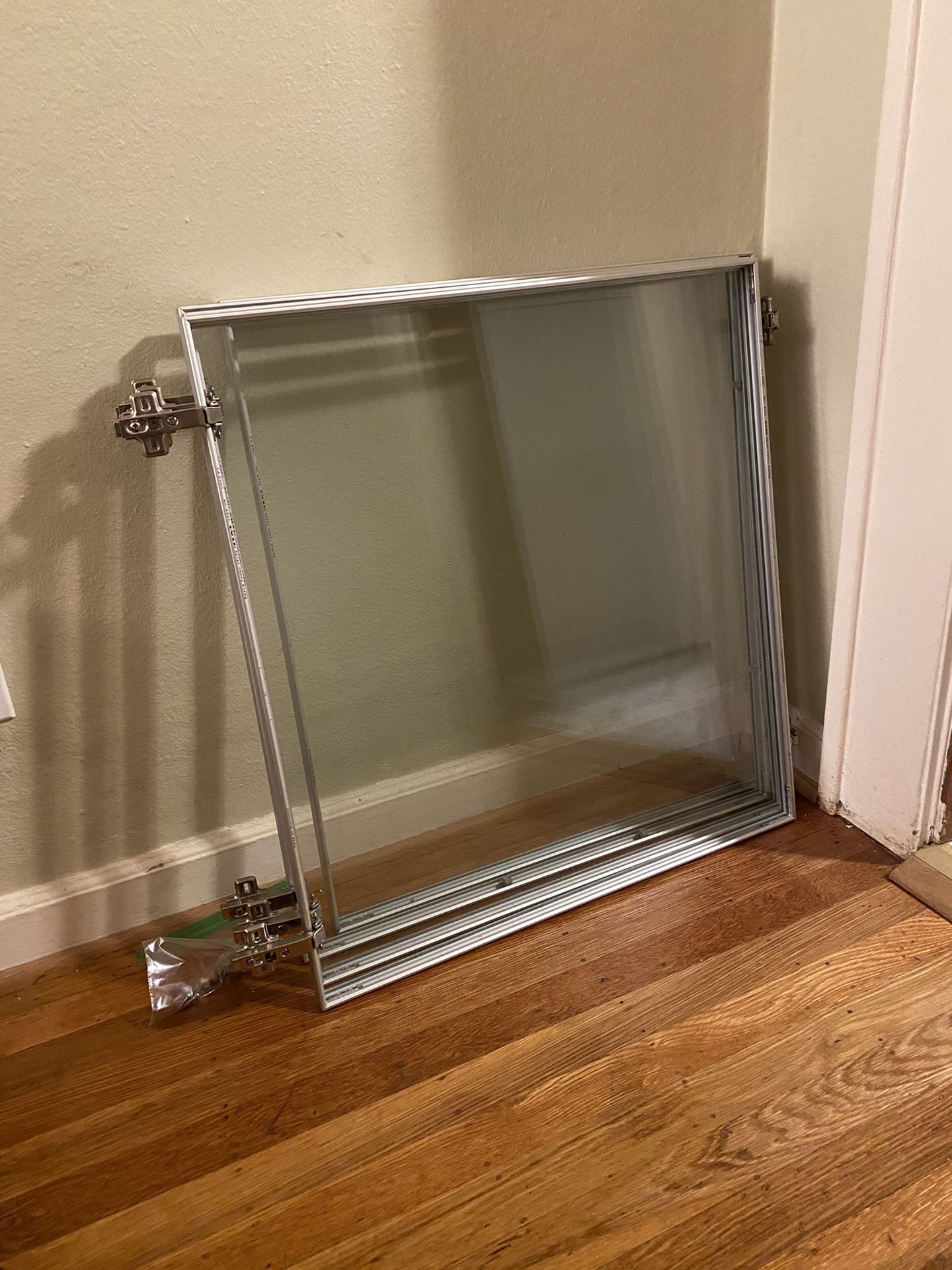 Ikea Besta Glass Door Tombo