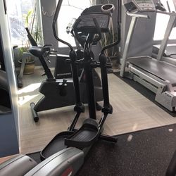 Life Fitness Elliptical 