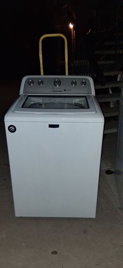 Maytag  Bravos Washer & Dryer Set Brand New