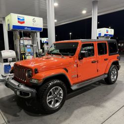 2018 Jeep Wrangler Sahara 