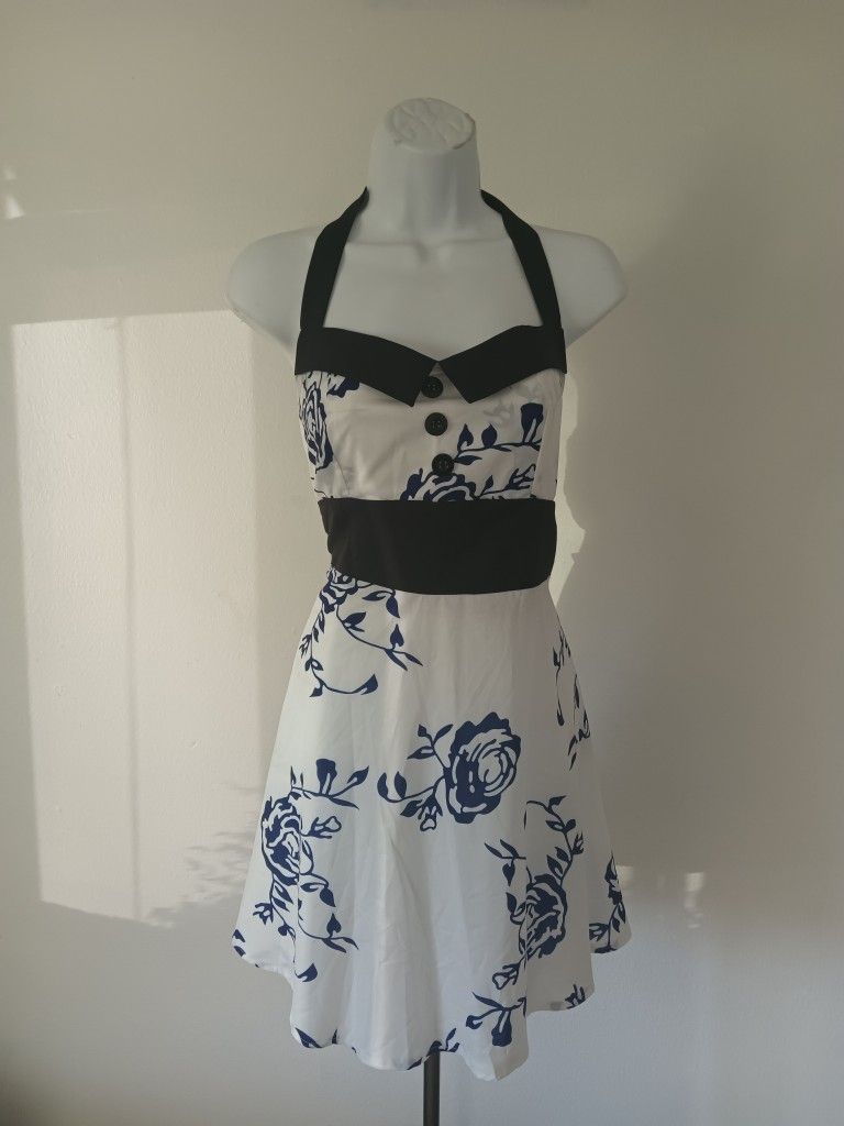 Pin-up Halter Dress