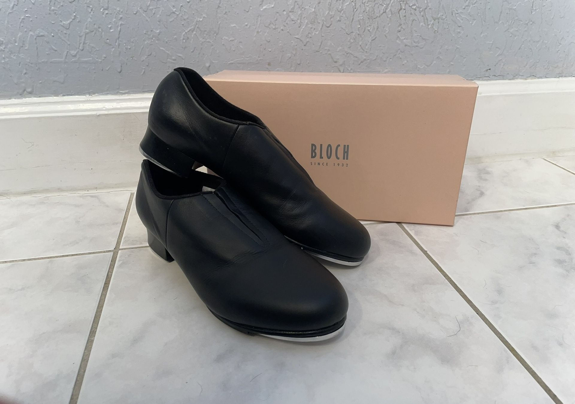 Bloch Adult Tap Shoes Flex Slip On Womens 10.5 Black Like New