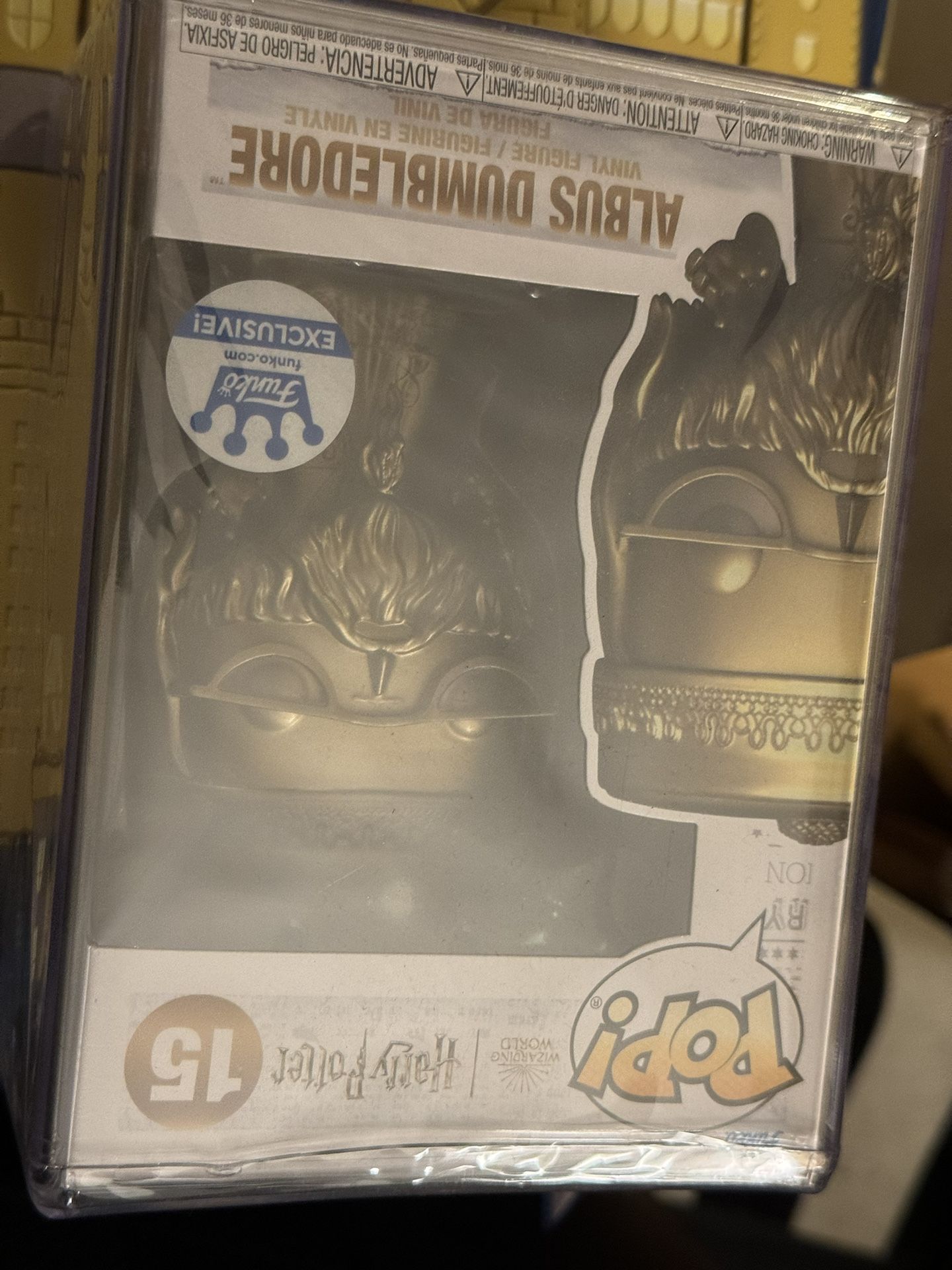 Limited Edition Hogwarts School of Witchcraft and Wizardry  display picture 1