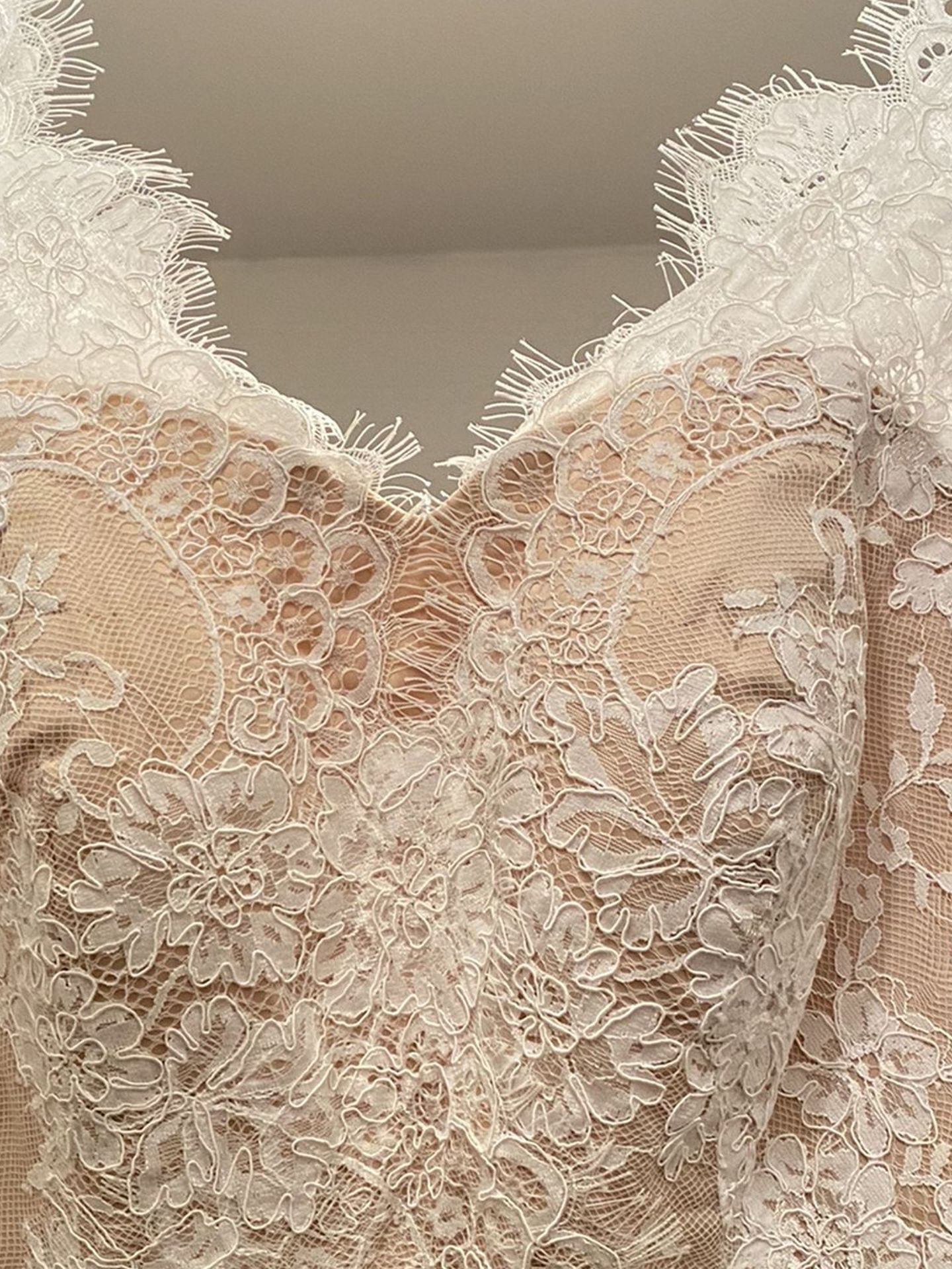 Beautiful Wedding / Prom/event Dress