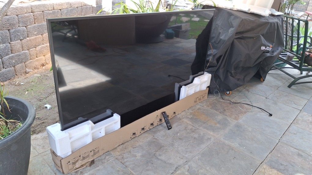 FREE 75" 4K Samung TV & Situp Bench!  READ!!!!!