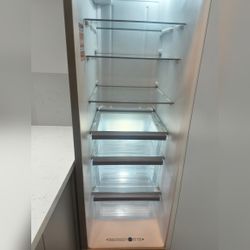 Refrigerator Appliance, Stainless Steel - Like New – Yuba City, CA