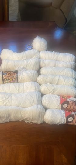 White yarn 17pcs