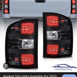 Tail Light  7-14 GMC Sierra 