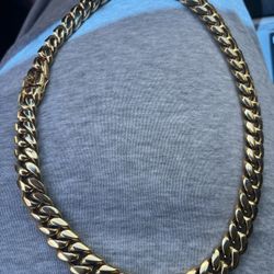 Gold Cuban Link Chain 24in 18k $250