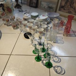 Glass Wear Set. Over 100 Pieces.