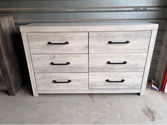 ASHLEY 6 DRAWER DRESSER