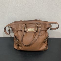 Michael Kors Gansevoort Large Tote Leather Peanut Camel & Gold Read description