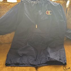 Selling My Windbreaker It’s In Good Condition 
