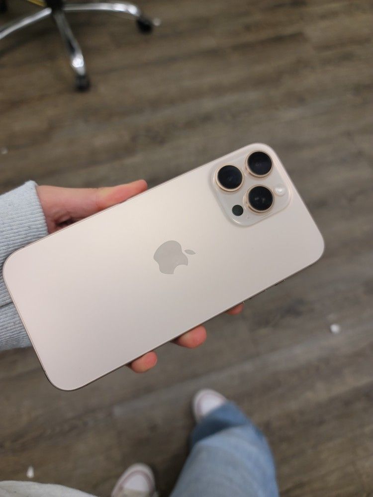 Apple IPhone 16 Pro Max Unlocked/liberado (50$down)