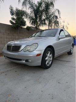 2004 Mercedes-Benz C-Class