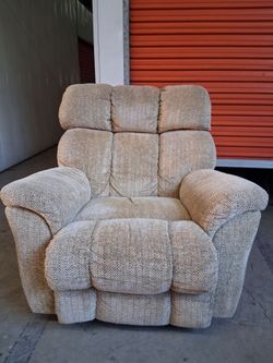Large Manual Rocker Recliner Chair FREE DELIVERY