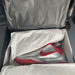 Kobe Protro Caitlin Clark ROY Deadstock Size 9W/7.5M