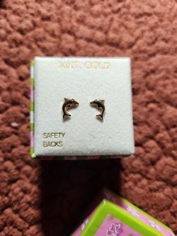 14 Kt Gold Jumping Dolphins Earings