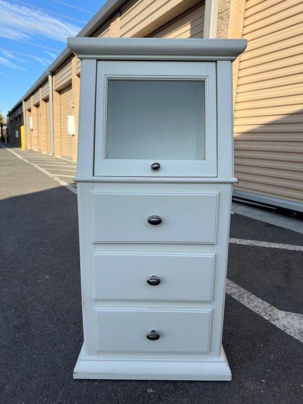 Storage cabinet with drawers, entry cabinet/ gabinete con cajones