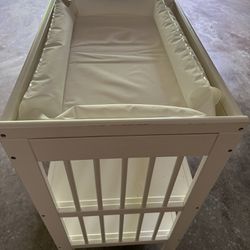 Changing Table With Inflatable Changing Pad