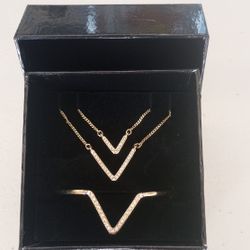 Victoria's Secret Double Necklace And Bracelet Set