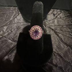Vintage Royal Purple Amethyst Ring.(no Markings)