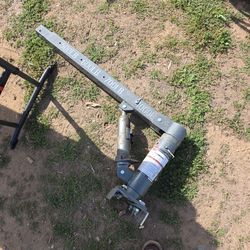 Crane Lift - Truck mounted