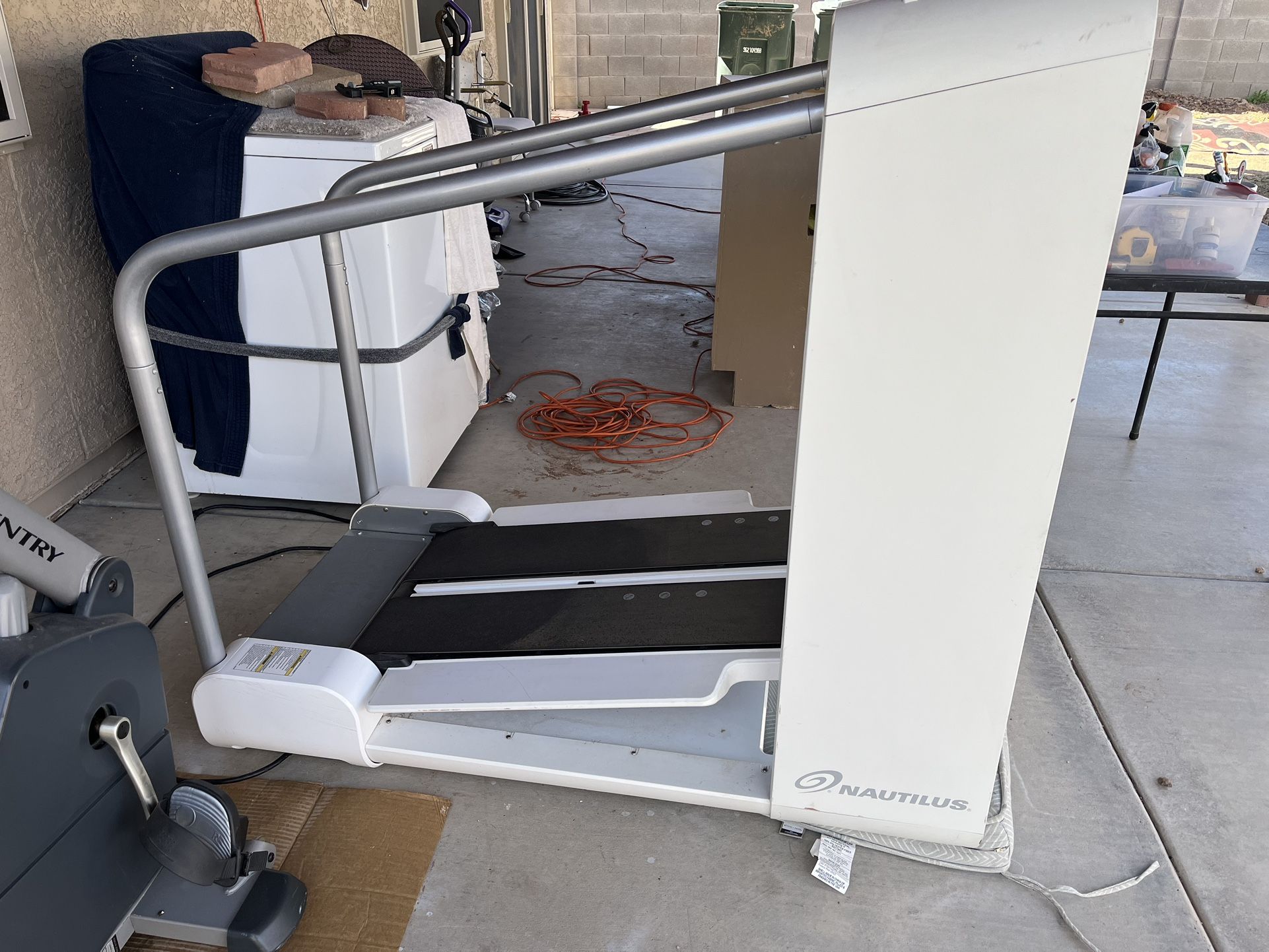 Nautilus Mobia Treadclimber