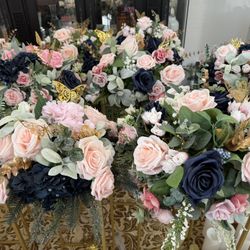 8 Large Centerpieces 