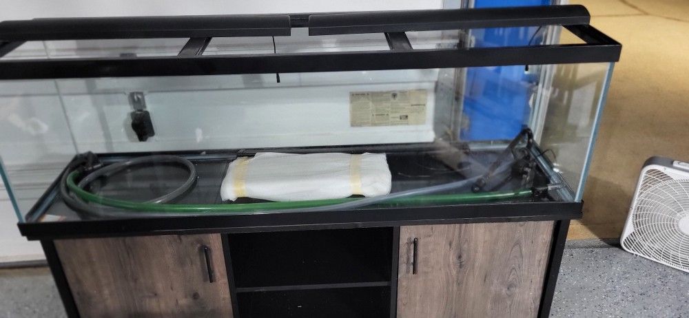 125 Gallon Aquarium with Stand