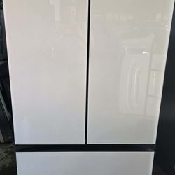 Samsung Refrigerador Bespoke 30 cu. ft. Standard Depth 3-Door In White Glass Panels