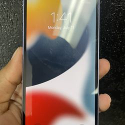 64gb iPhone 12 (Unlocked) Purple